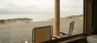 Escape to Your Beachfront Paradise in Whale Point, Coffman Cove, Alaska!
