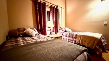 2 bedrooms, WiFi, bed sheets