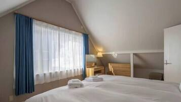 3 chambres, fer et planche Ă repasser, Wi-Fi, draps fournis