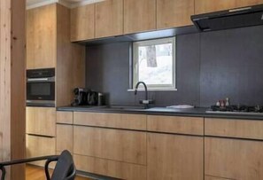 雪櫃、微波爐、洗碗機、咖啡機/沖茶器