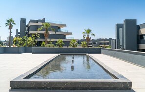 Pool - Contemporary 3-Bedroom Apartment in Oasis 325 (Estepona)