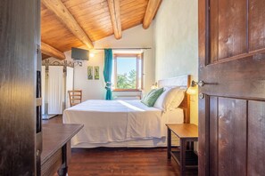 7 Schlafzimmer, Bügeleisen/Bügelbrett, Internetzugang, Bettwäsche