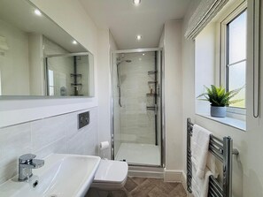 Douche, séchoir à cheveux