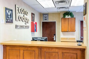 Unclassified image, 4 of 53, button - Econo Lodge Valdosta (Valdosta)