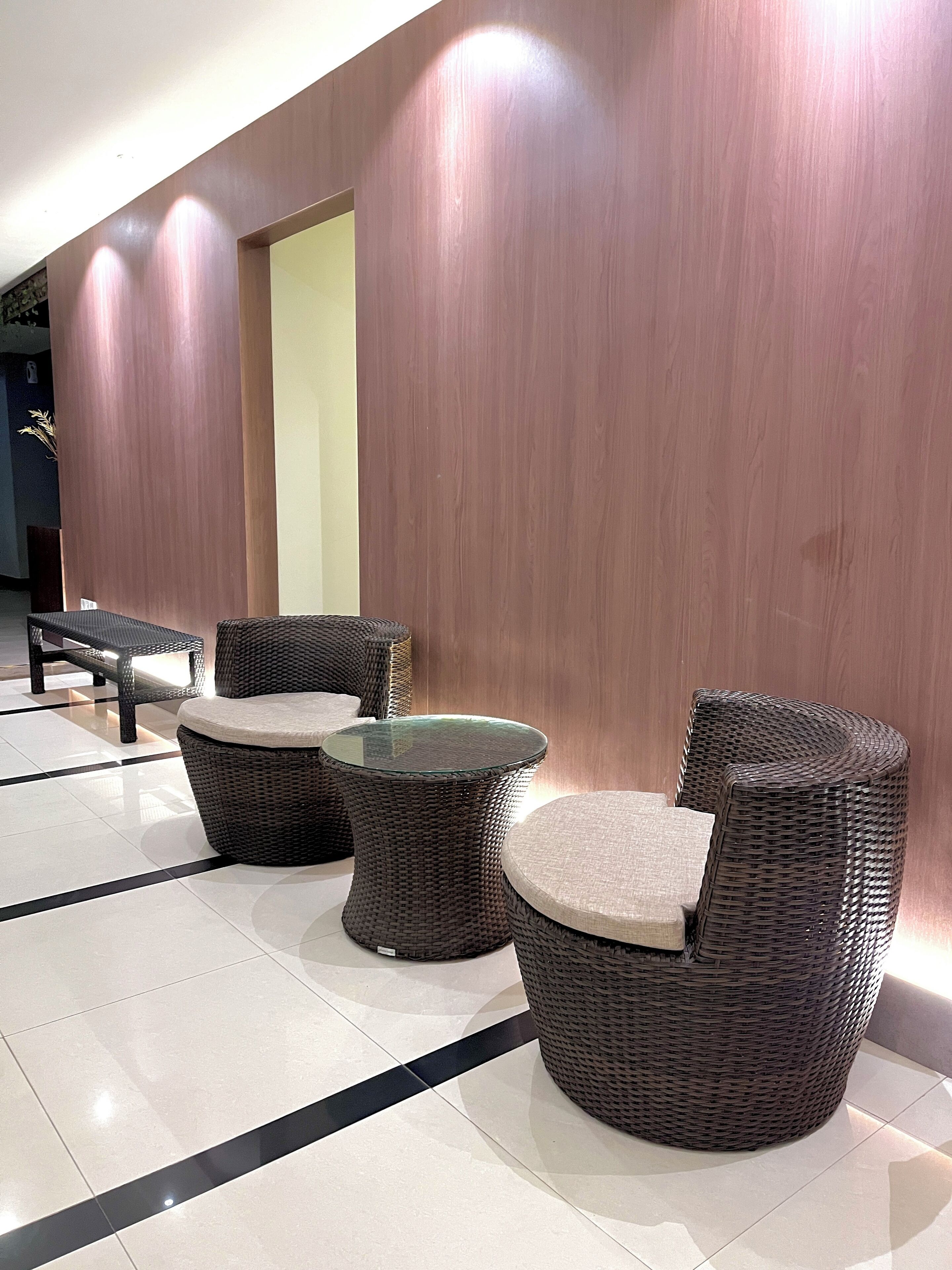 Coin salon dans le hall