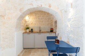 2 عدّة غرف نوم