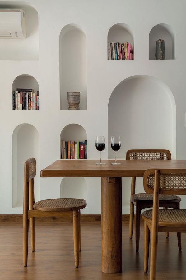 Breakfast area - Bungalow 157 (New Delhi)