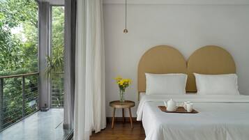 Double Room | In-room safe, iron/ironing board, free WiFi