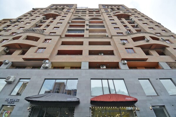 Exterior - Apartments by Luxe Group BU944 (Yerevan)