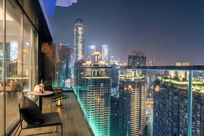 Senior Suite, City View | City view