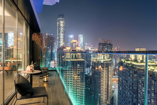 Suite senior, vista a la ciudad | Vista a la ciudad