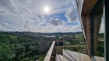 Cabaña, vista a la colina | Terraza o patio