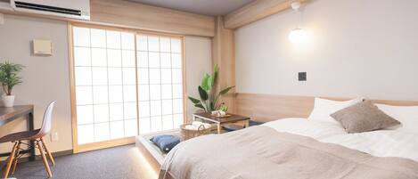 Blackout drapes, iron/ironing board, free WiFi, bed sheets