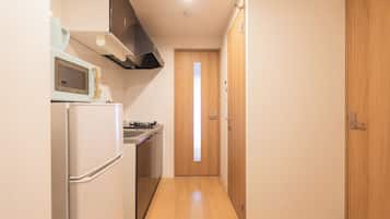 Apartemen Keluarga, balkon, pemandangan kota | Makan di kamar