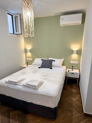 2 habitaciones, tabla de planchar con plancha, internet y ropa de cama 