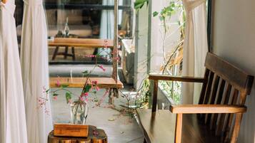 Apartment, 2 Bedrooms, Balcony | Living area