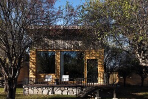 Signature Chalet, Hill View