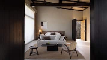 Suite romántica, vista a la colina | Escritorio, espacio para trabajar con laptop y wifi gratis