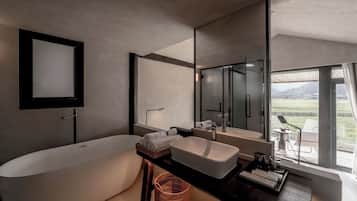 Basic Chalet, Hill View | Bathroom
