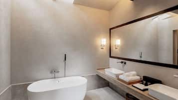 Signature Chalet, Hill View | Desk, laptop workspace, free WiFi