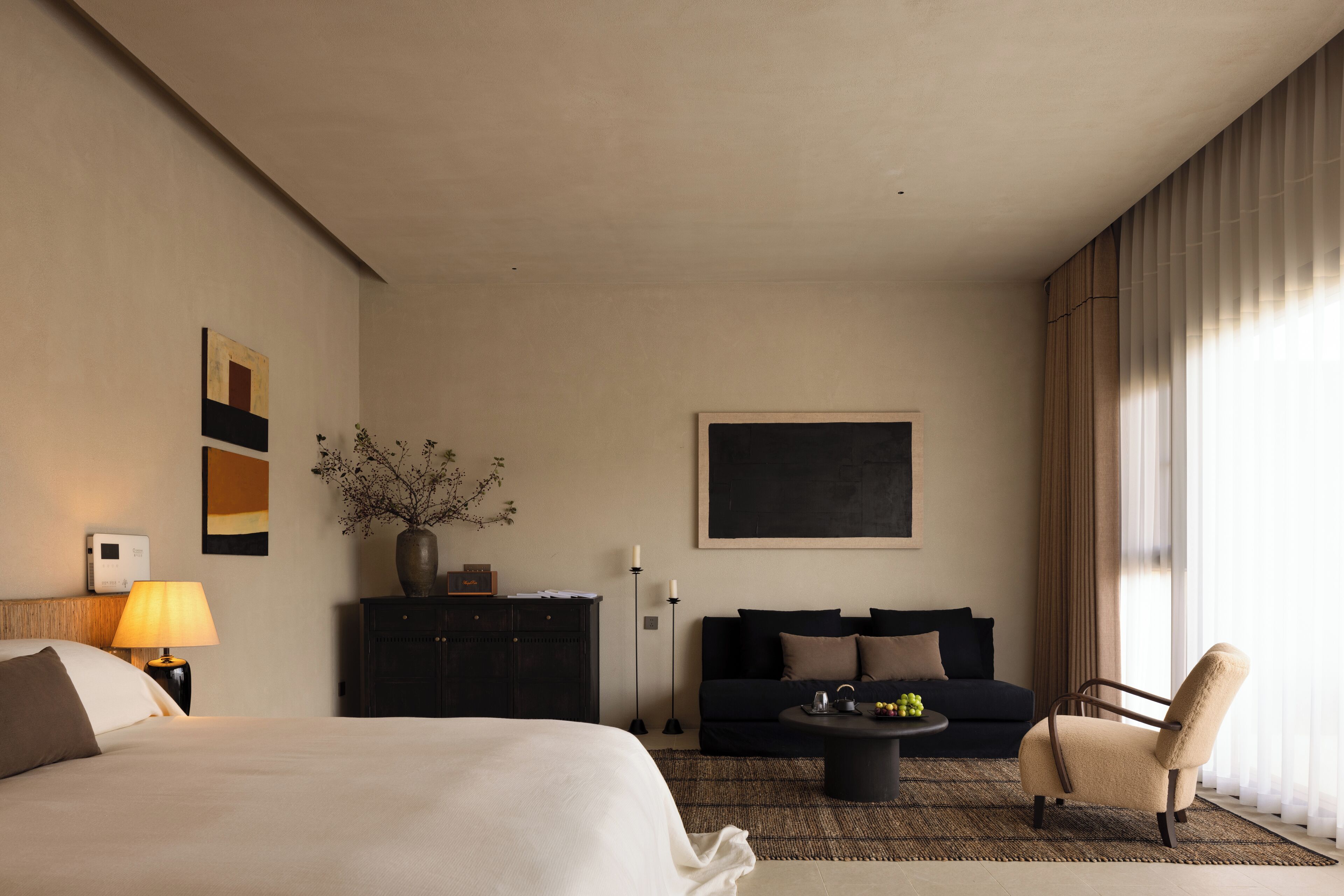 Dobbeltrom – superior, utsikt mot høyde | Skrivebord, skrivebord for bærbar PC, wi-fi (inkludert) og sengetøy