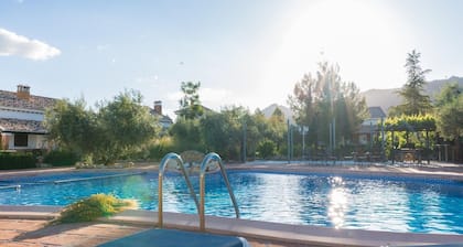 Vacation Home for 6 near Bolera Reservoir