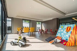 Dining - 2 Bed Room Great Location & Pool (Muang Pattaya)