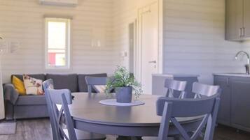 ์คํ๋์ค, ๋ฐ๋ค ์ ๋ง | ๊ฑฐ์ค ๊ณต๊ฐ