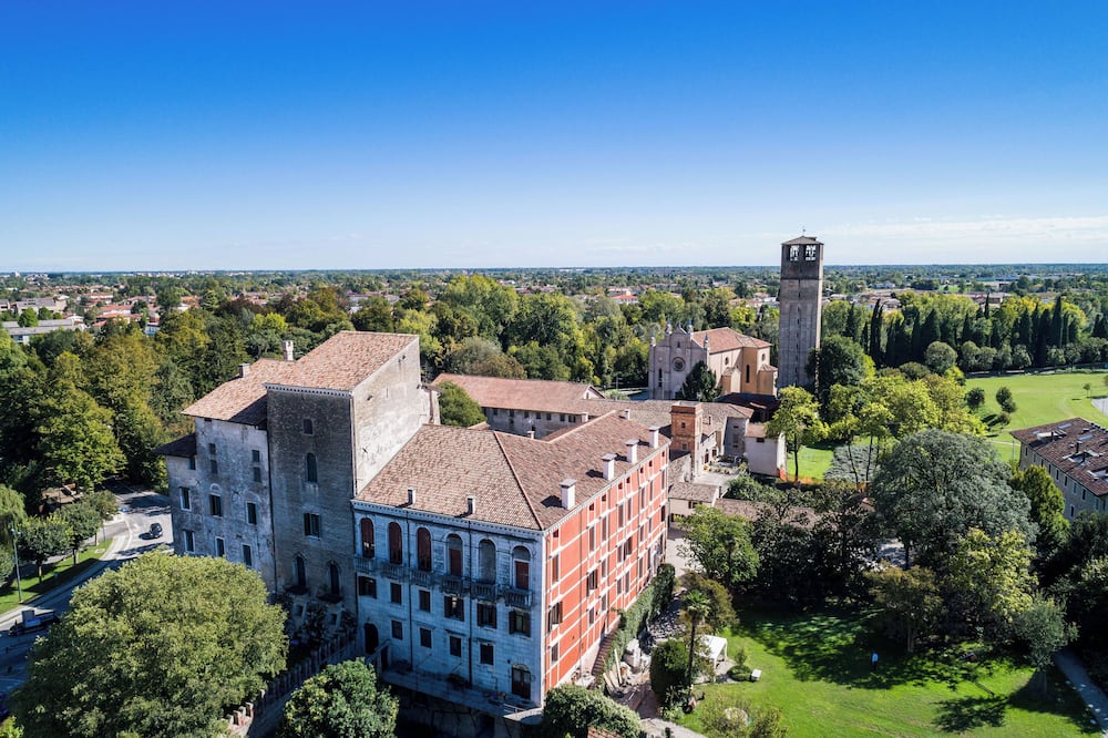 Castello di Porcìa - Residence - Corva