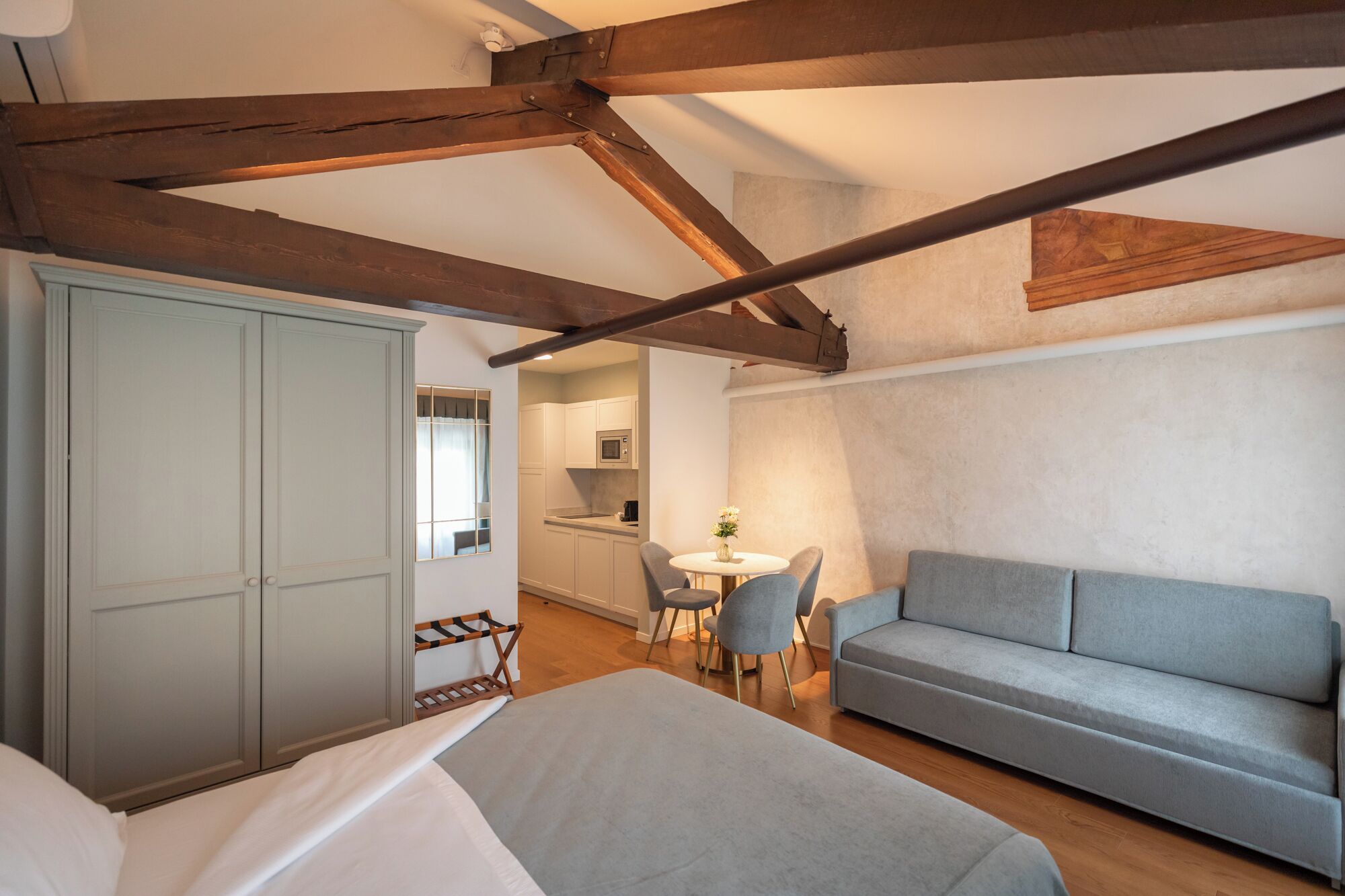 Appartamento Superior | Cassaforte in camera, tende oscuranti, insonorizzazione