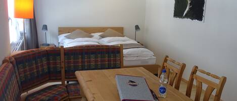 Studio | Free WiFi, bed sheets