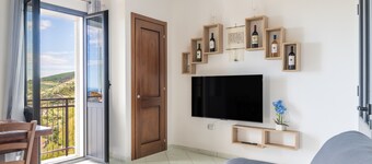 Holiday Home 'Cuccureddu 1' with Sea View, Wi-Fi and Air Conditioning