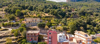 Vakantiehuis 'Cuccureddu 1' met Uitzicht op Zee, Wi-Fi en Airconditioning