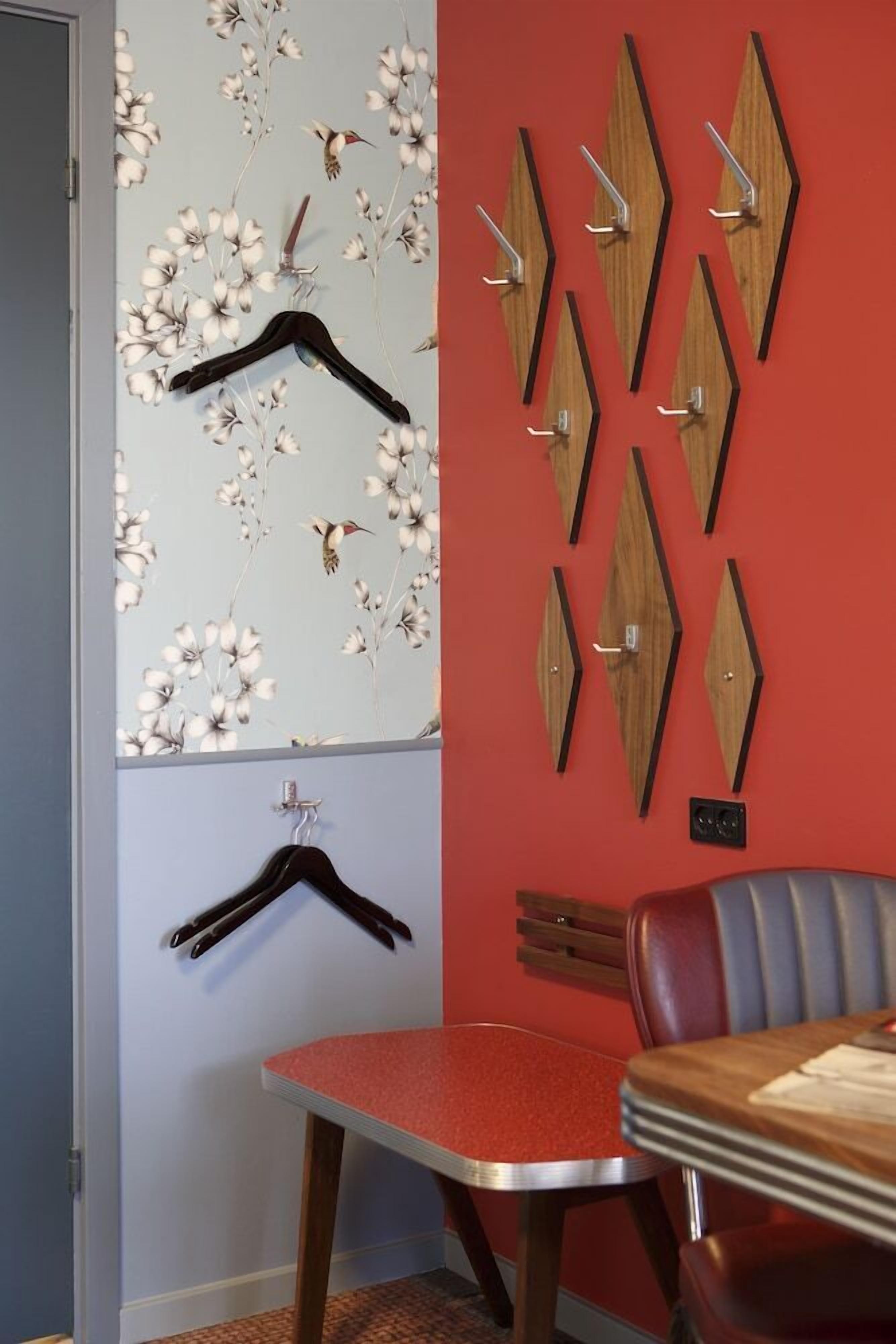 المنشأة من الداخل