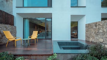 Senior Double Room, Mountain View | Down comforters, minibar, desk, laptop workspace