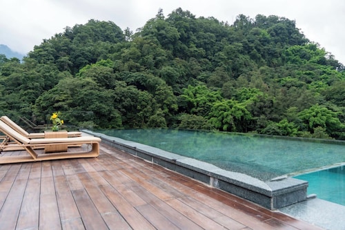 Emei Mountain Yi Qing Yin Resort Hotel
