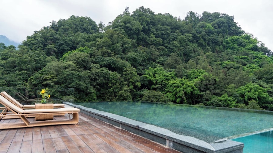 Emei Mountain Yi Qing Yin Resort Hotel