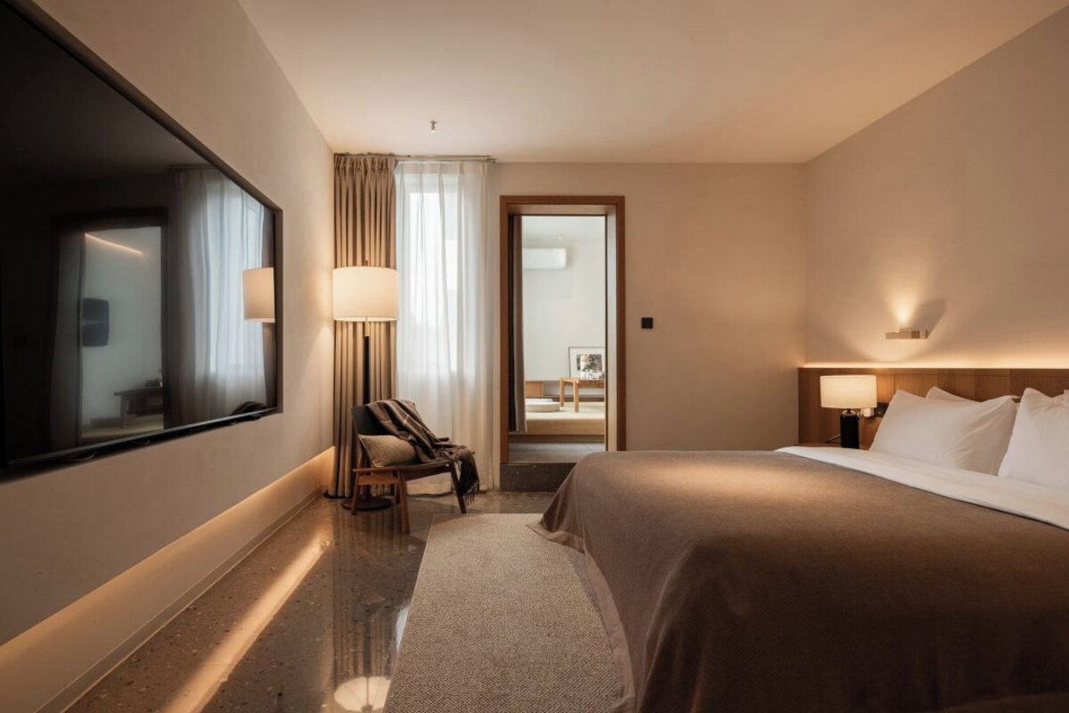 Family Twin Room, Hill View | Down duvets, minibar, desk, laptop workspace