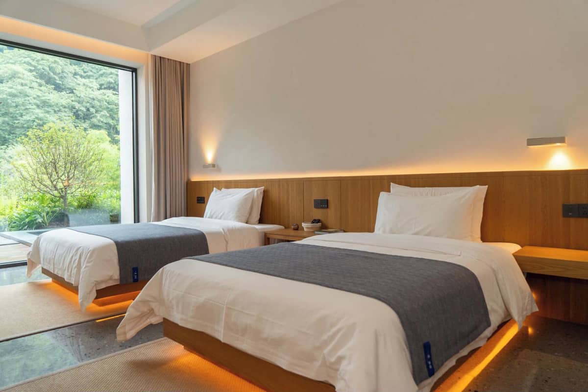 Signature Twin Room, Hill View