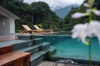 Emei Mountain Yi Qing Yin Resort Hotel