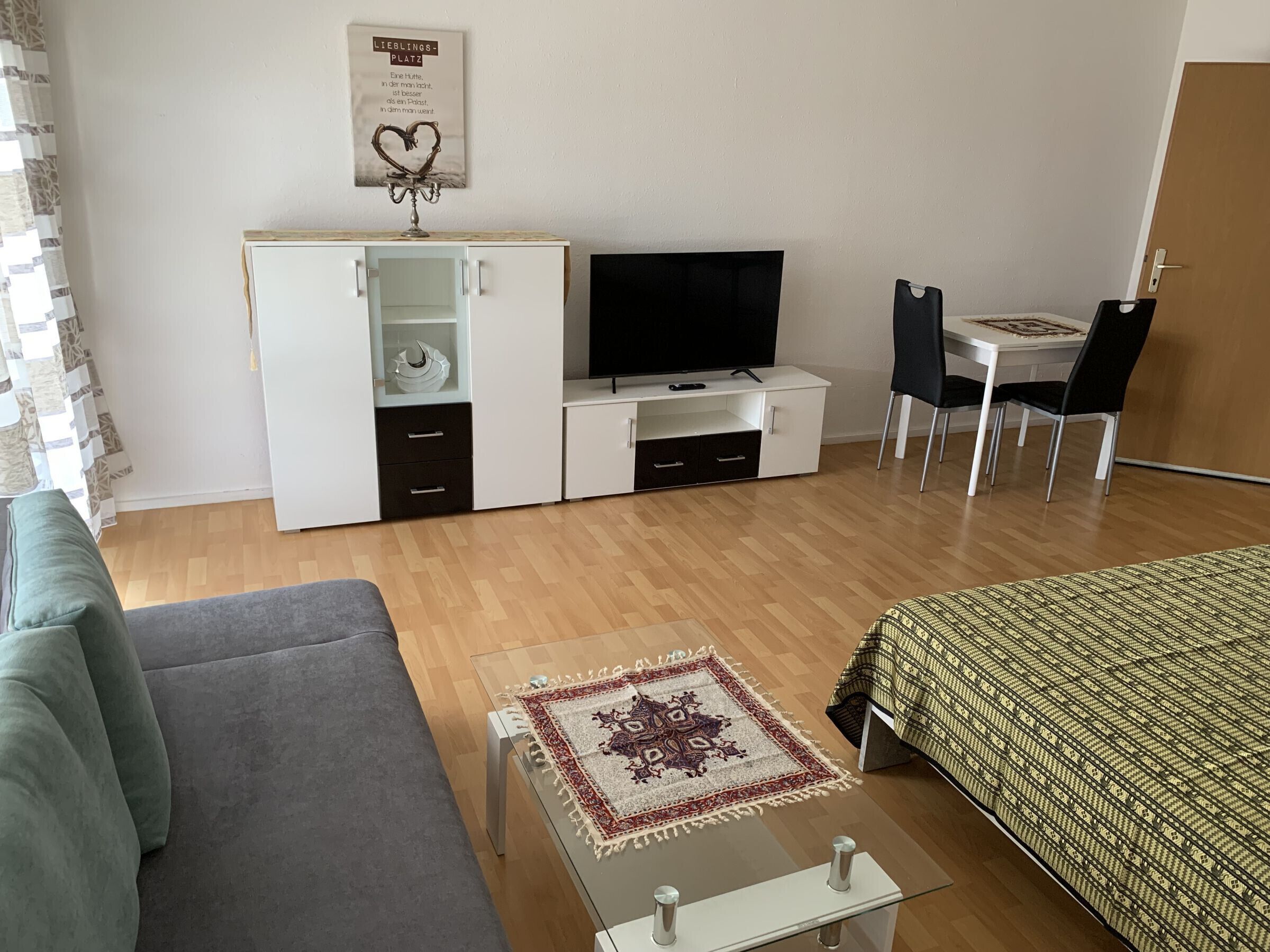 Bügeleisen/Bügelbrett, WLAN, Bettwäsche