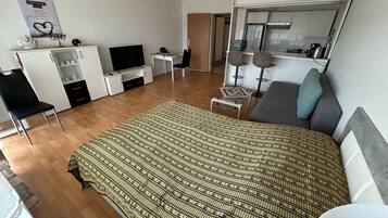 Bügeleisen/Bügelbrett, WLAN, Bettwäsche