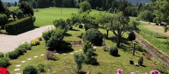 Gemütlicher Rückzugsort mit See- und Bergblick