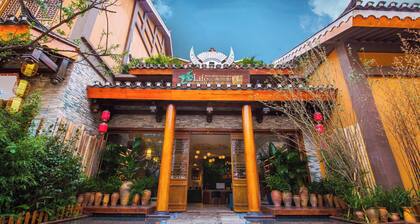 26Life Nationality Inn