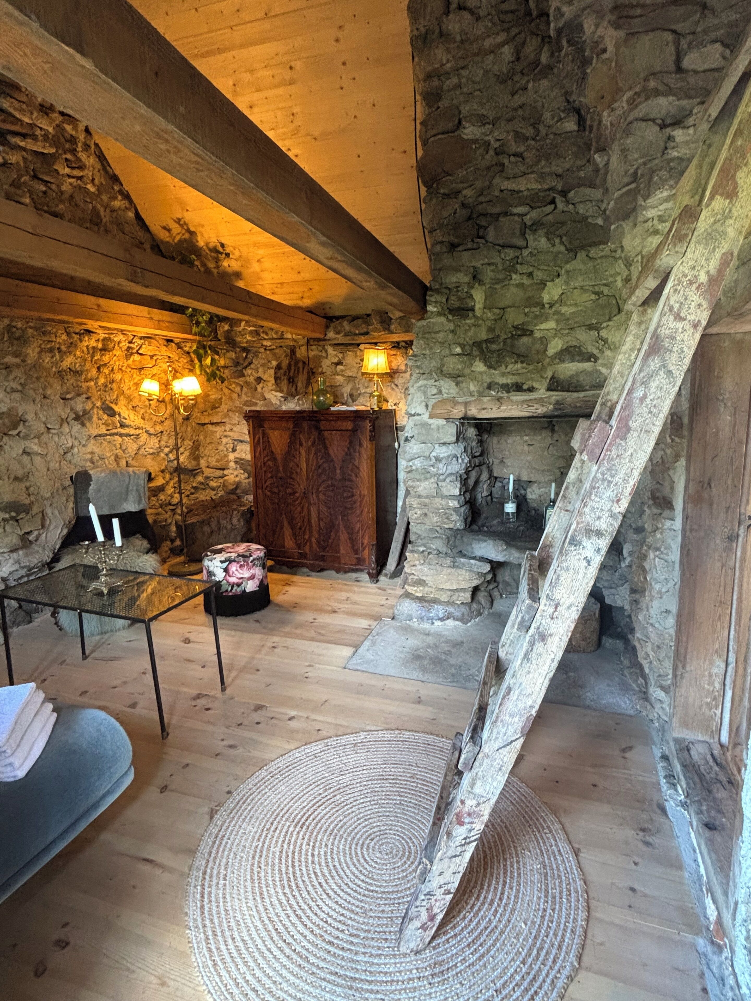 المنشأة من الداخل