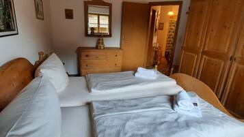 アイロン / アイロン台、WiFi、ベッドシーツ