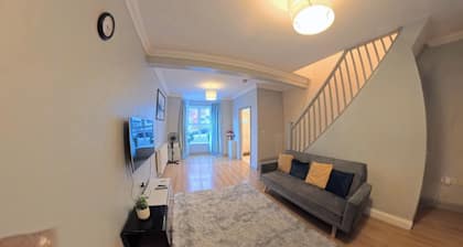 Northampton Oasis Retreat - 3-4 Bedroom House