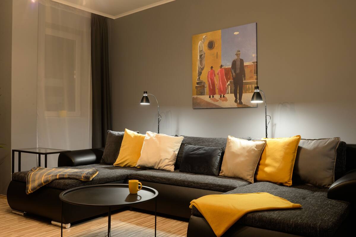 Comfort-Apartment, Balkon, Stadtblick | Wohnbereich