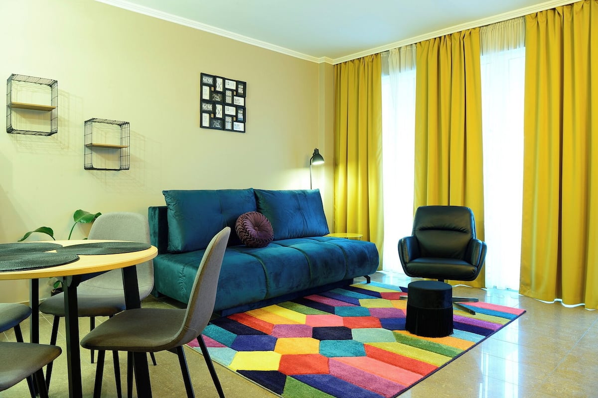 Superior Apartment, City View | Living area