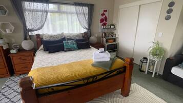 1 bedroom, WiFi, bed sheets, wheelchair access